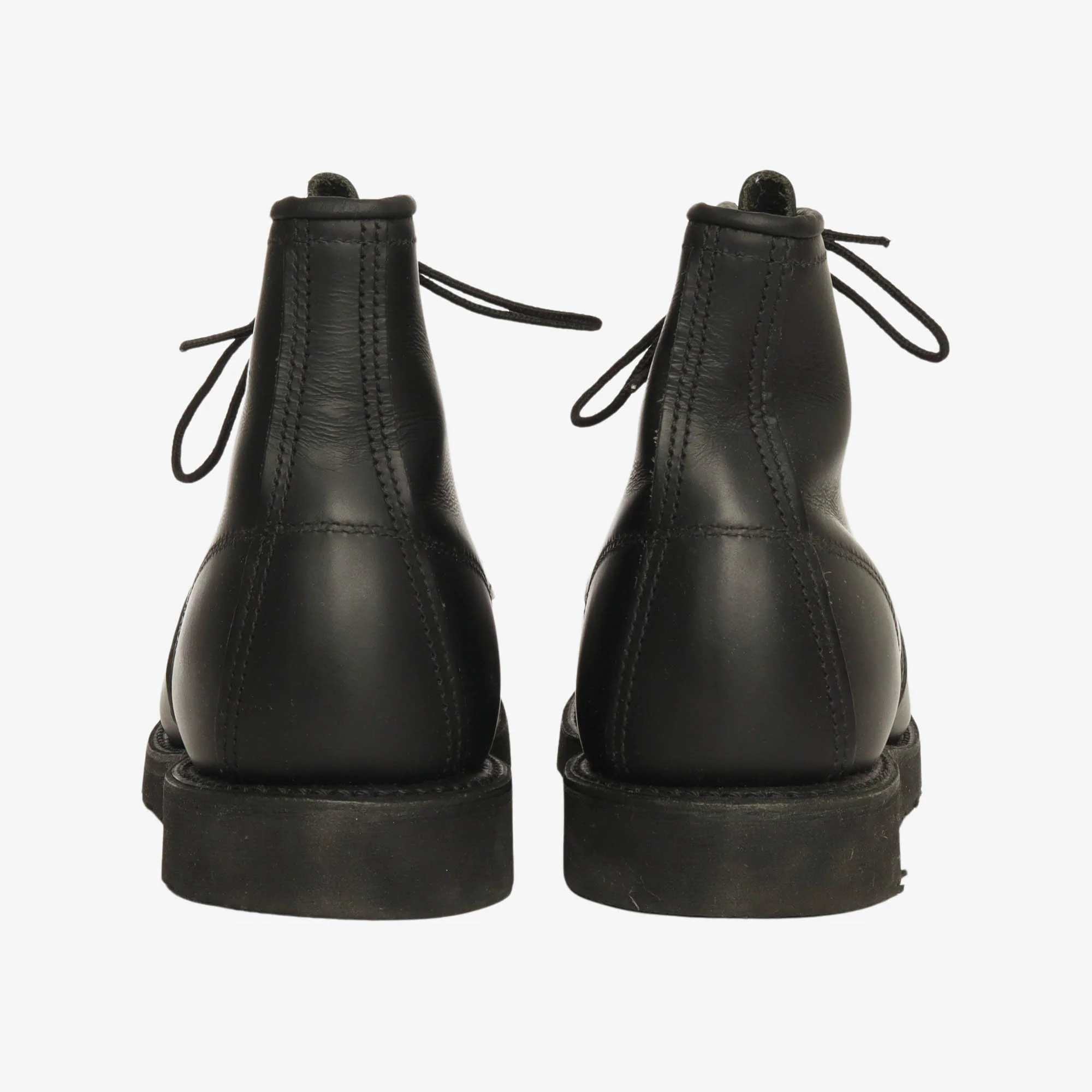 8137 Classic Moc Toe Boots - Image 3