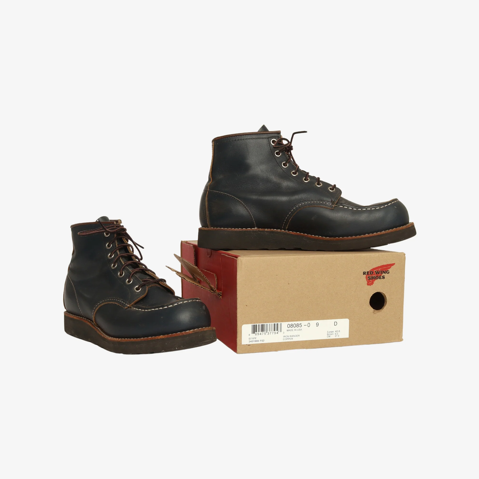 8882 Classic Moc Toe Boots - Image 2