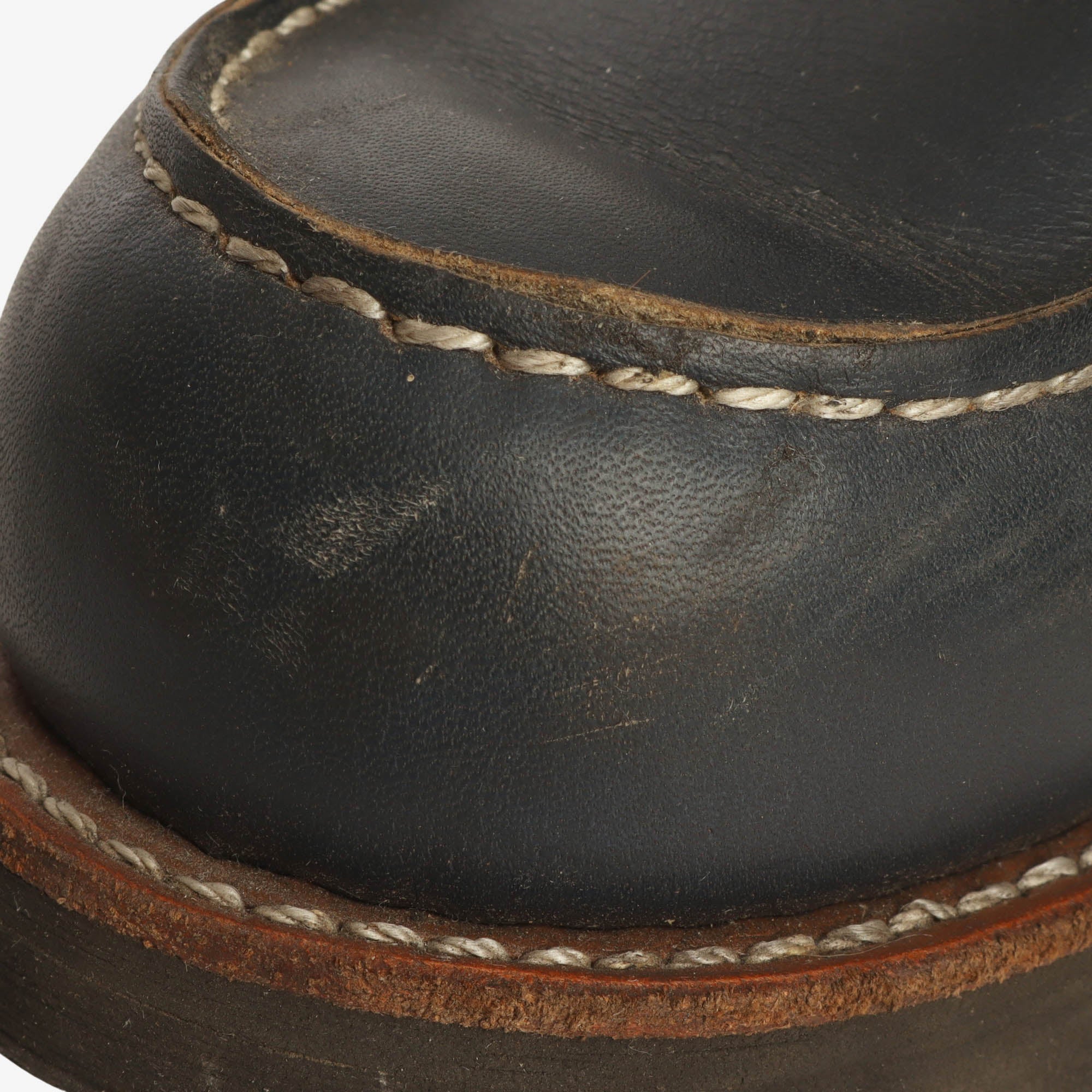 8882 Classic Moc Toe Boots - Image 7