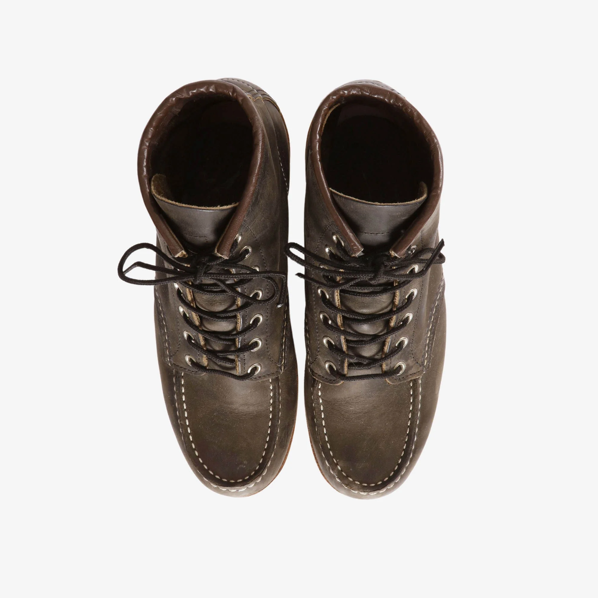 8990 Classic Moc Toe Boots - Image 5
