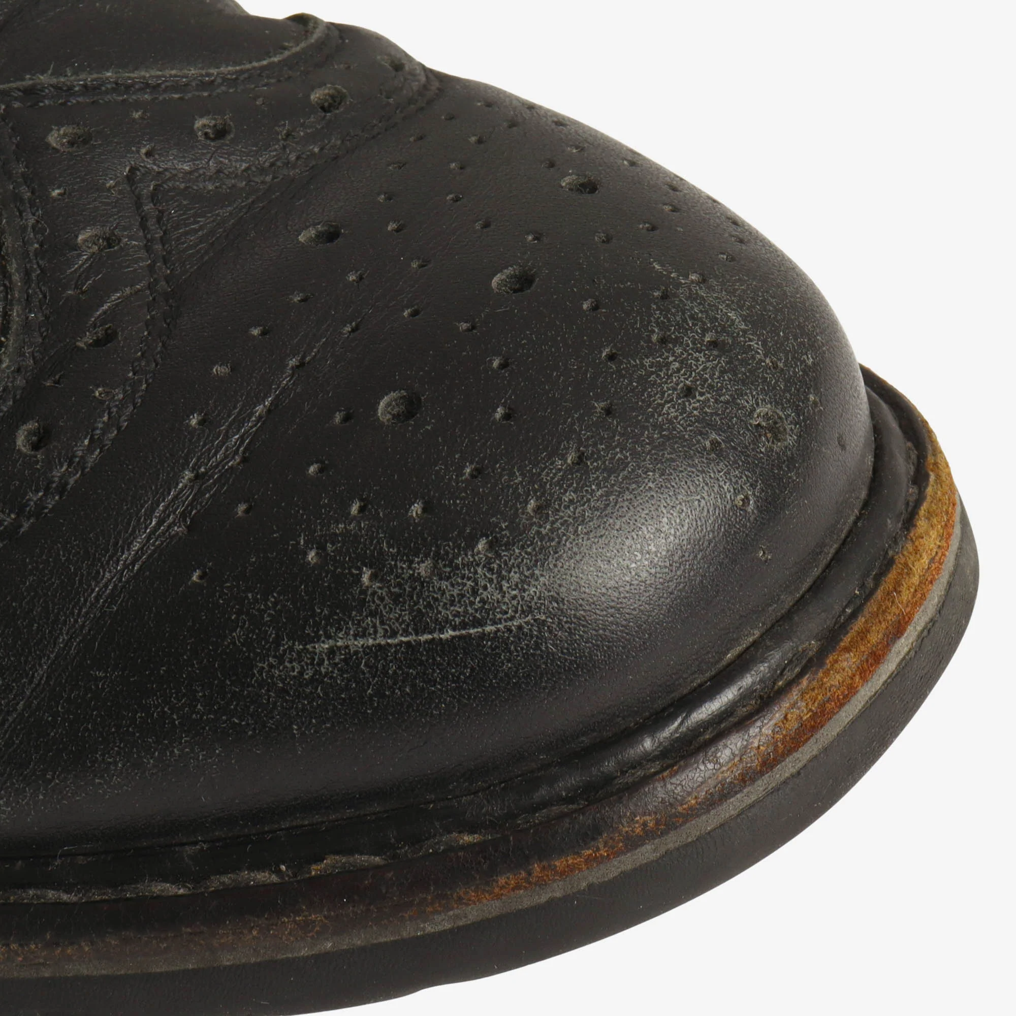 Max Brogue - Image 6