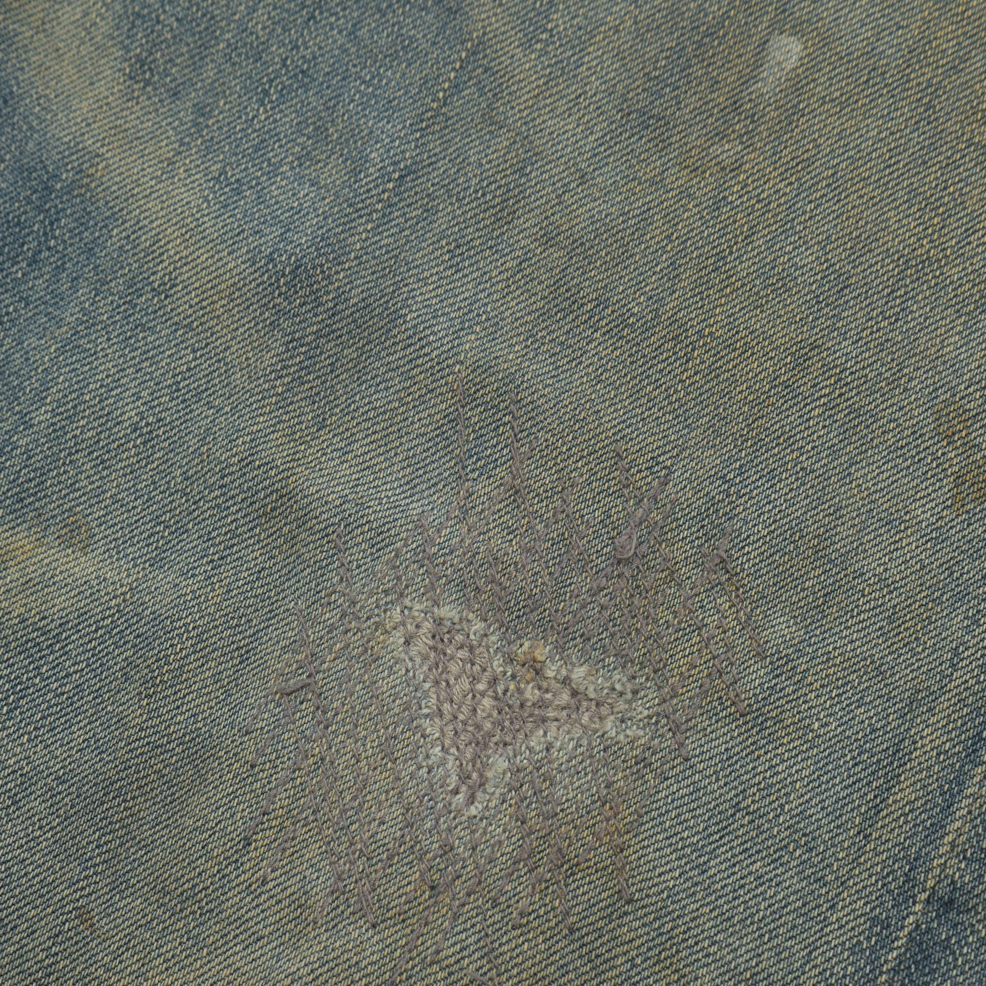M7-12 Distressed Selvedge Denim (32W X 31L) - Image 8