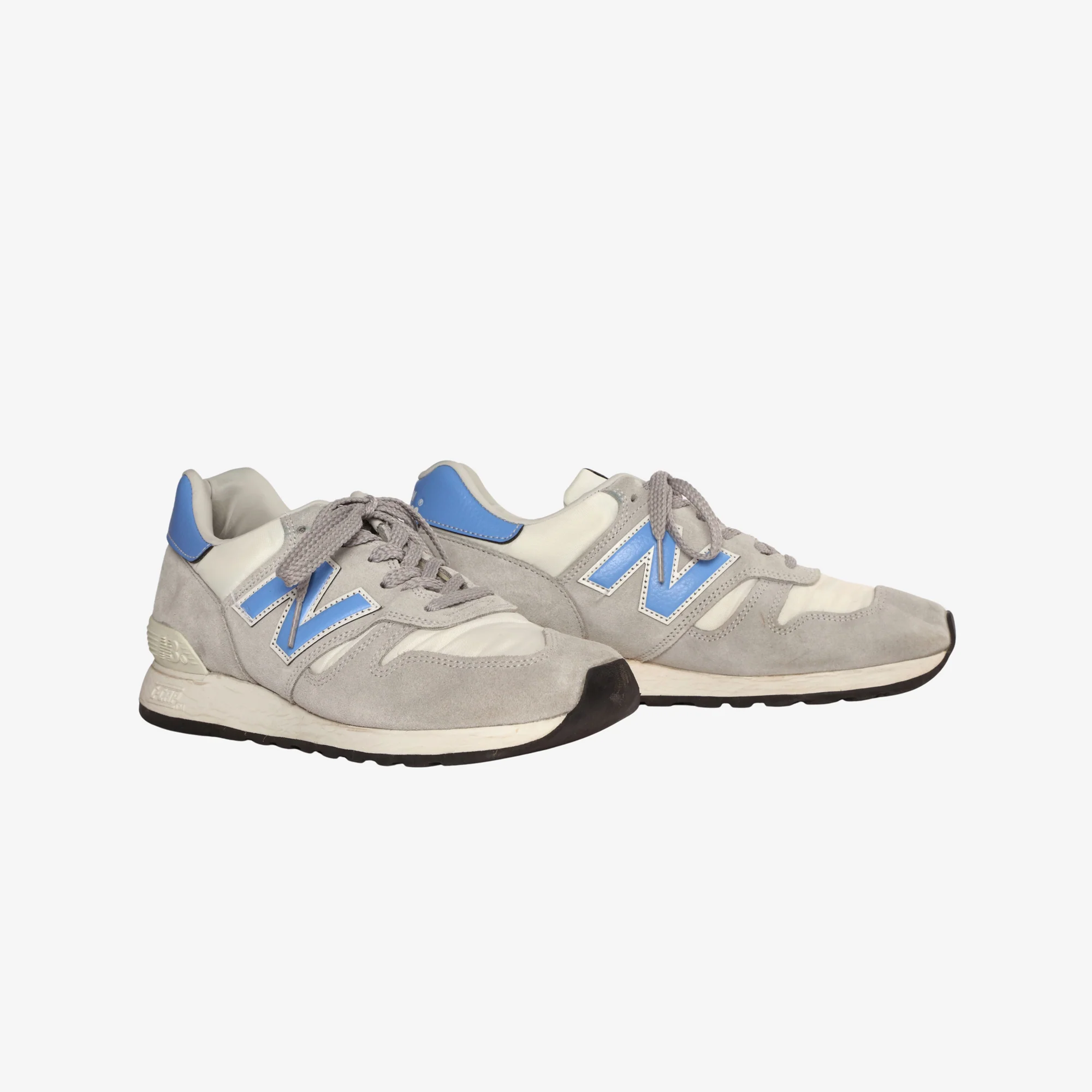 M670 Sneakers - Image 2