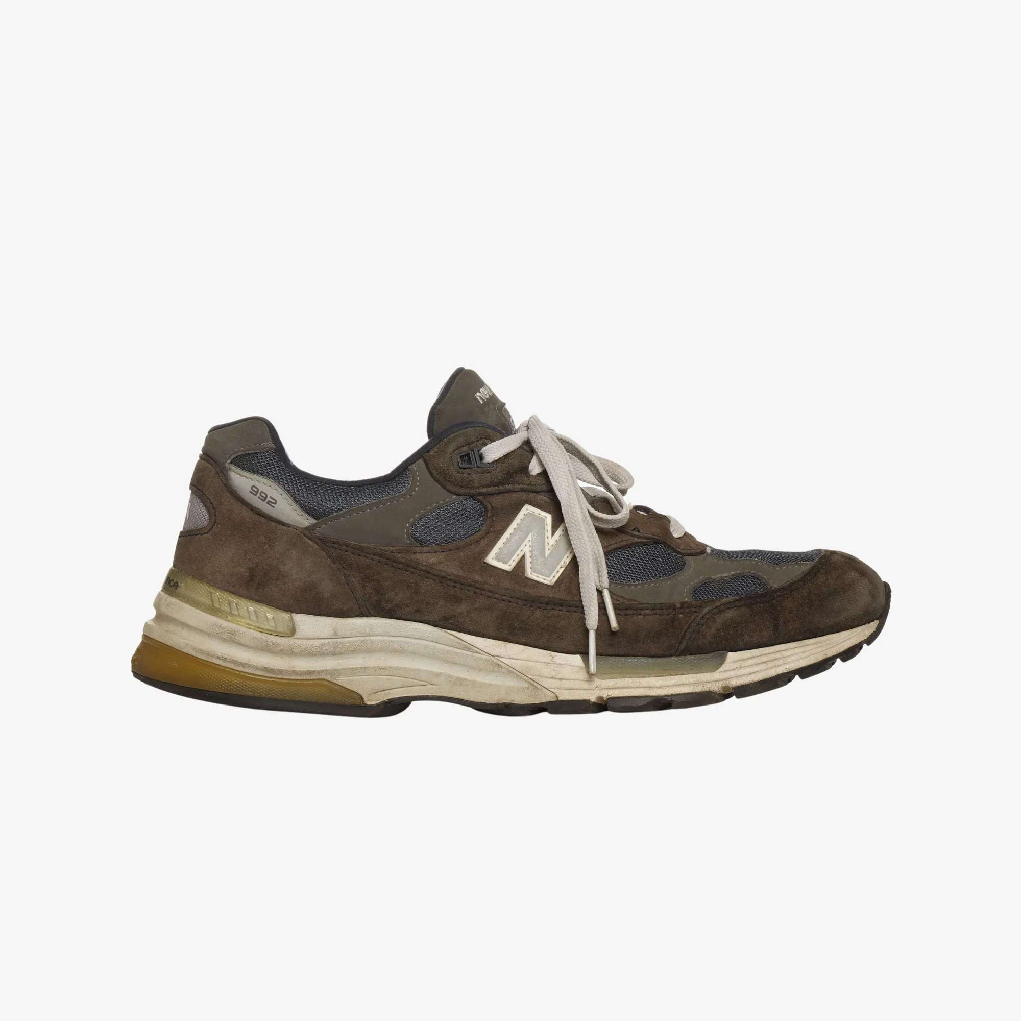 M992GG Sneakers
