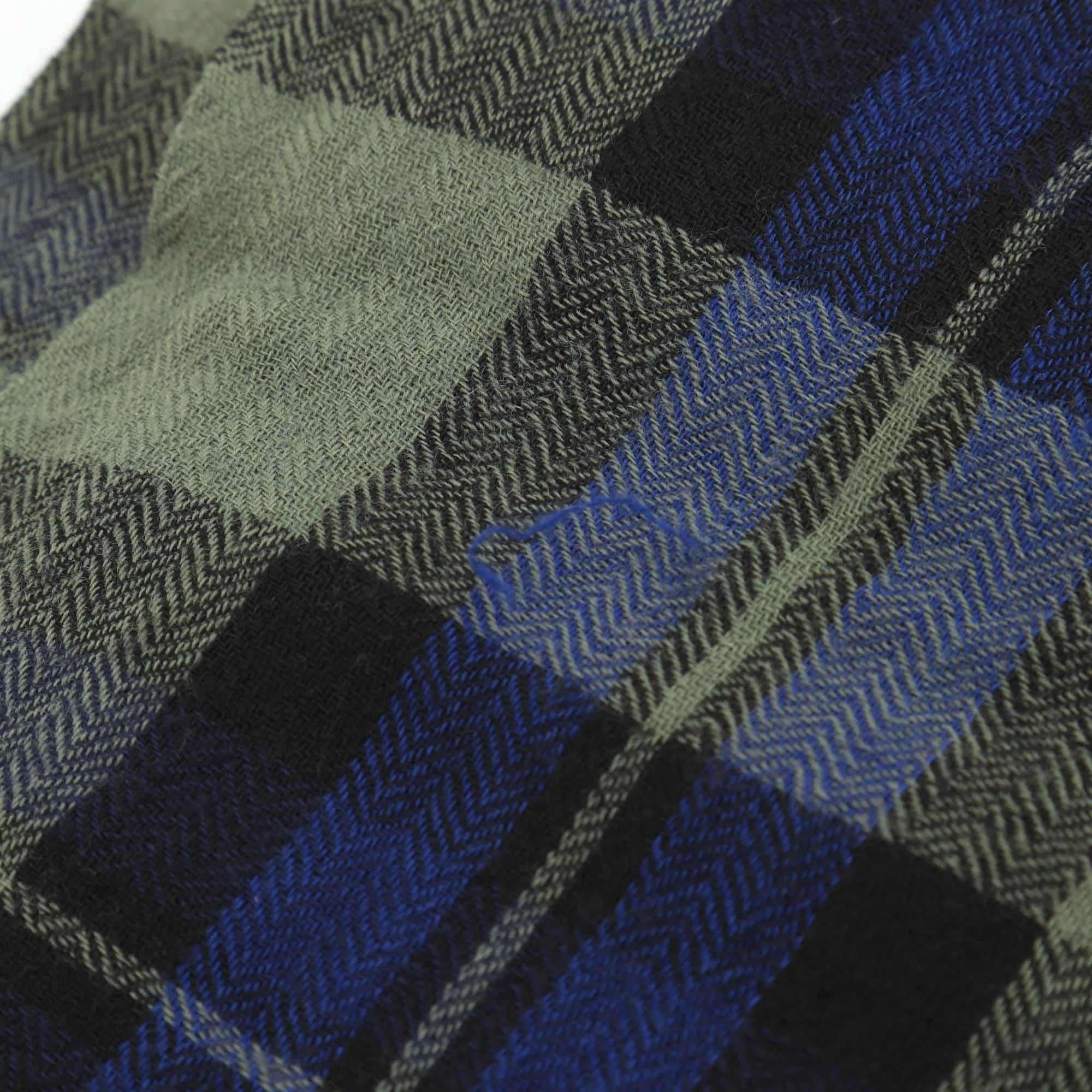 Tartan Check Scarf - Image 4